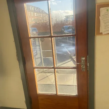 W Parking Possibility, Netflix & Near Attractions Apartment