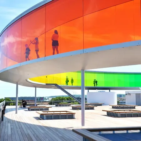 Lägenhet W Parking Possibility, Netflix & Near Attractions Århus