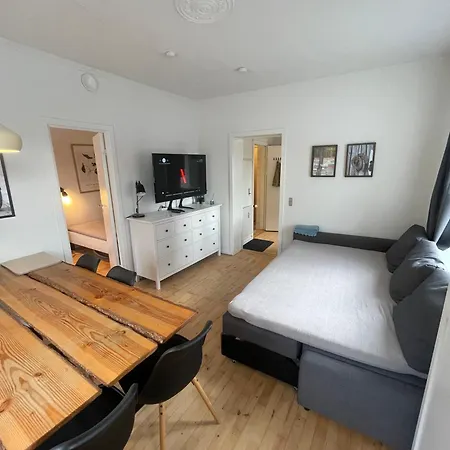W Parking Possibility, Netflix & Near Attractions Apartment *